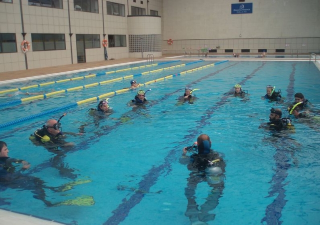 Bautismo en aguas confinadas